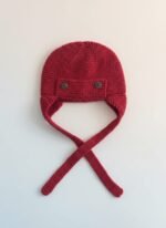 Bonnet bébé aviateur tricoté main rouge framboise, de 3 à 9 mois