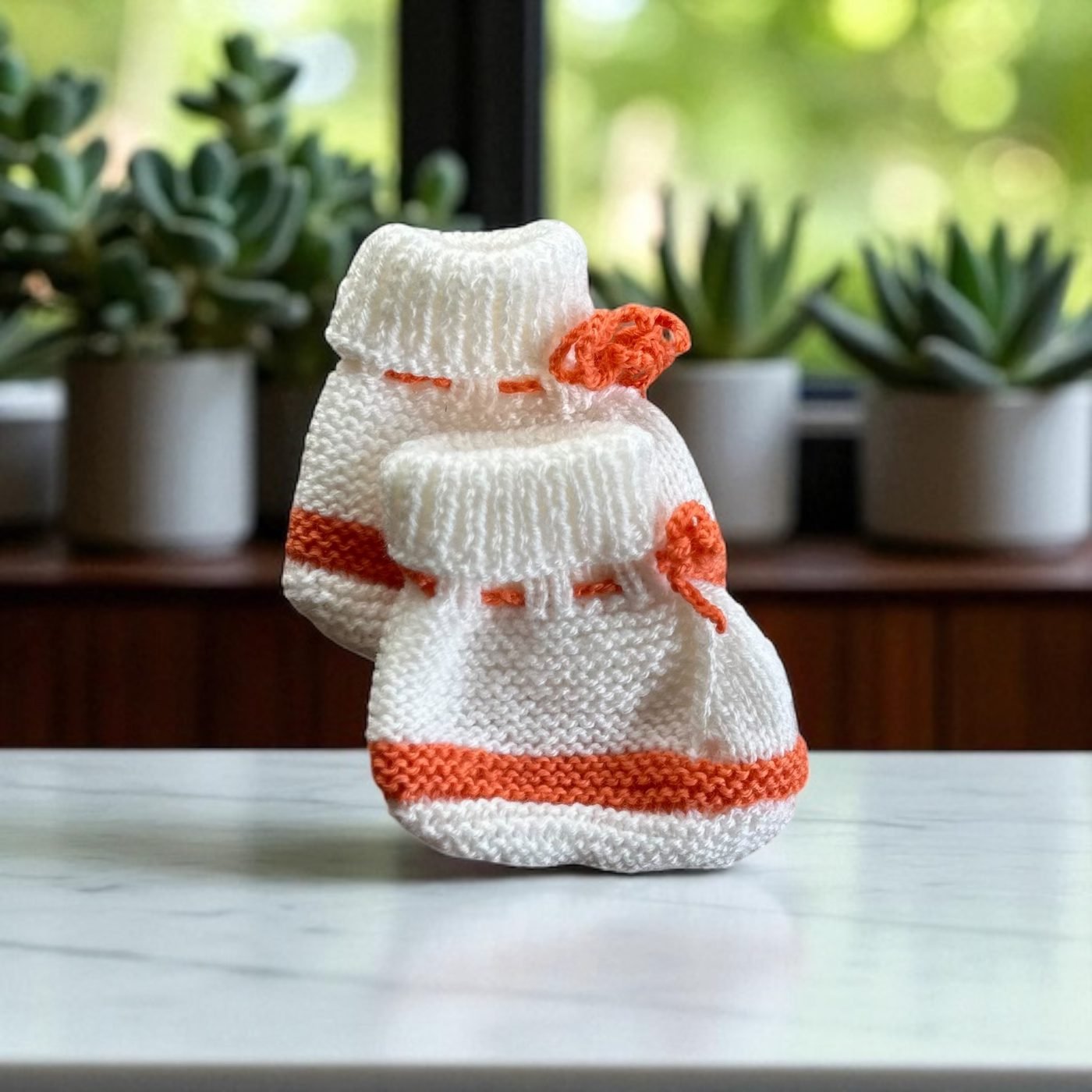 Chaussons tricotés main, de 0 à 3 mois Chaussons bébé tricotés main, de 0 à 3 mois