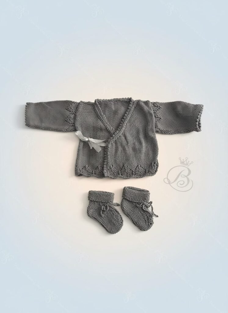 Ensemble bébé tricoté main, de 6 à 9 mois