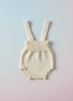 Salopette bébé tricotée main écrue, de 0 à 3 mois